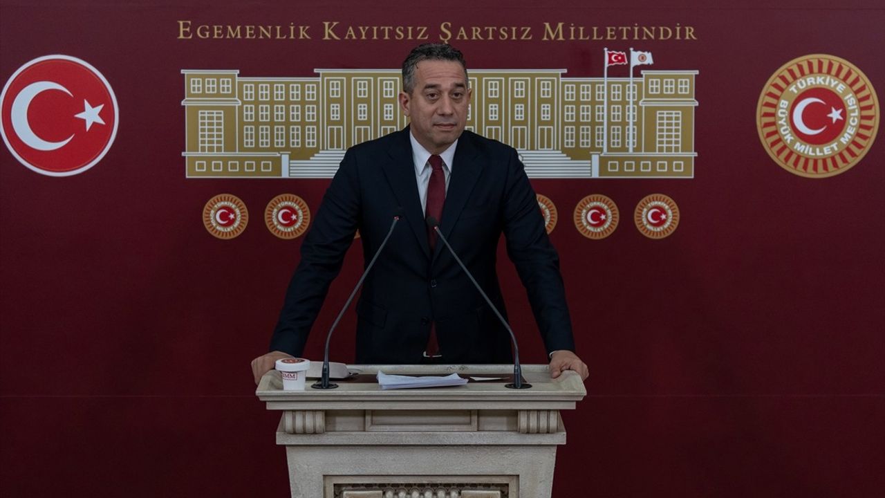 CHP'li Ali Mahir Başarır, Ramazan Menüsünün Fiyatlarını Eleştirdi