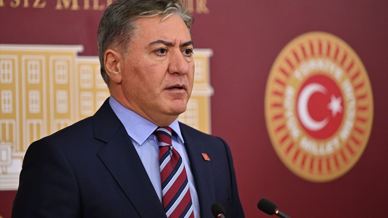 CHP'li Emir'den Merkez Bankası'na Sert Eleştiri: "Hangi Rakamı Tuttuğunuza İnanalım?"