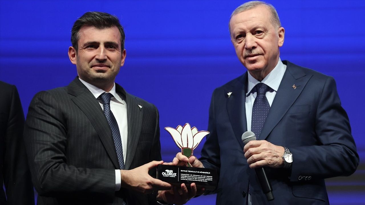 Cumhurbaşkanı Erdoğan, Depremzedelere Yönelik Konut ve Altyapı Yatırımlarını Açıkladı