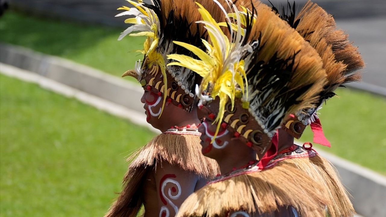 Cumhurbaşkanı Erdoğan, Endonezya'da Resmi Törenle Karşılandı