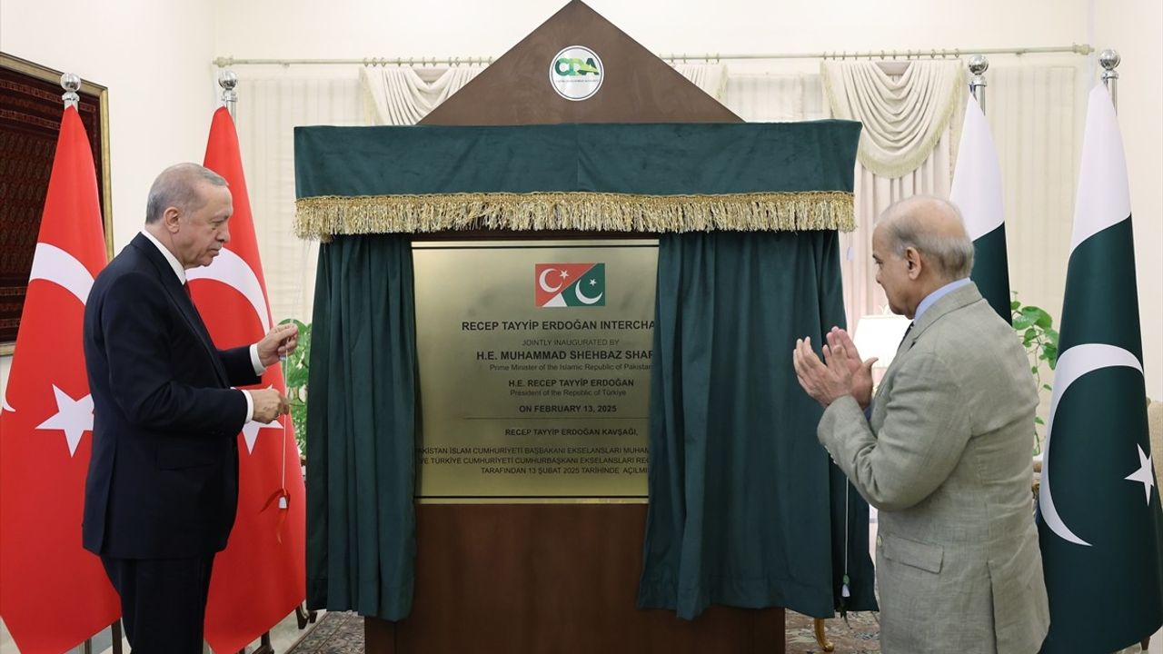 Cumhurbaşkanı Erdoğan'ın Adı İslamabad'daki Otoyola Veriliyor