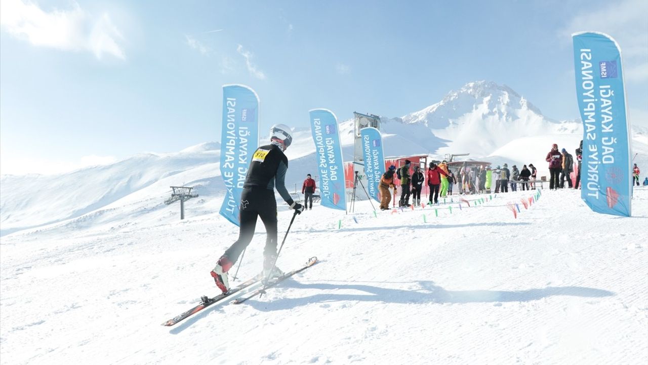 Dağ Kayağı Türkiye Şampiyonası'nın Birinci Ayağı Erciyes'te Başladı