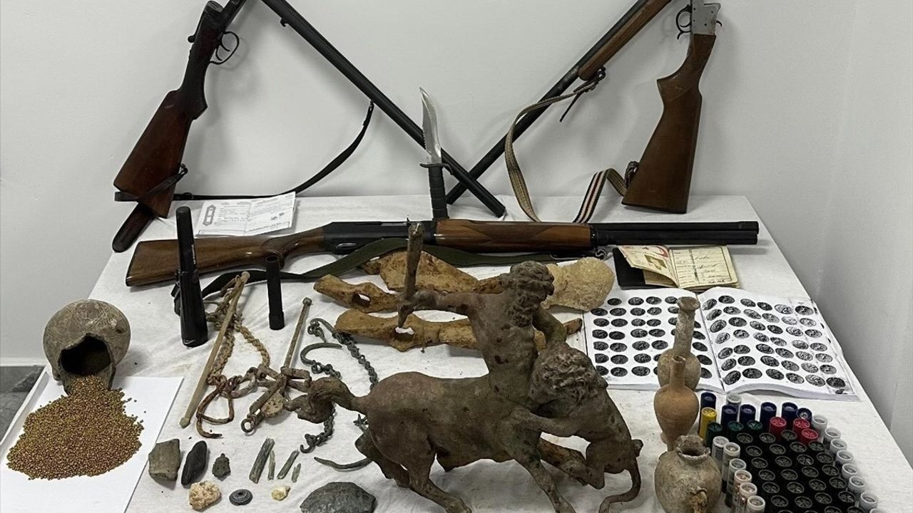 Denizli'de Tarihi Eser Operasyonu: İki Şüpheli Gözaltında