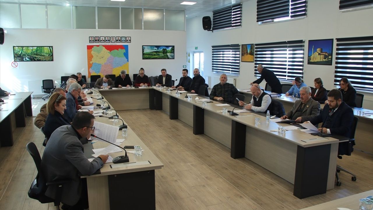 Dereköy Sınır Kapısı'ndan Giriş Yapan Yabancı Plakalı Araçlar Dezenfekte Edilecek