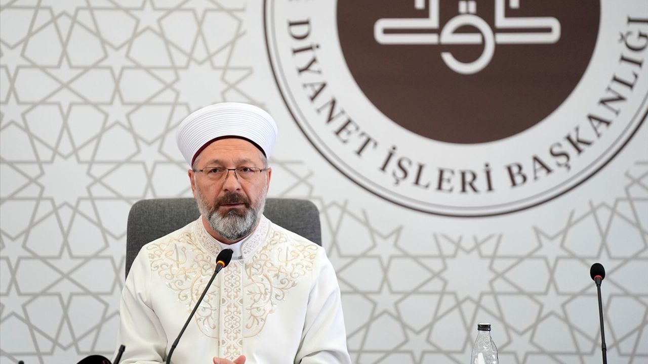 Diyanet İşleri Başkanı Erbaş: "Hutbe, insanlara ulaşmanın en önemli yolu"