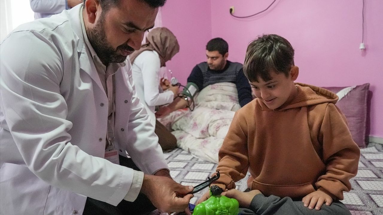 Diyarbakır'da Mobil Sağlık Hizmeti ile Kırsaldaki Hastalara Yardım Eli