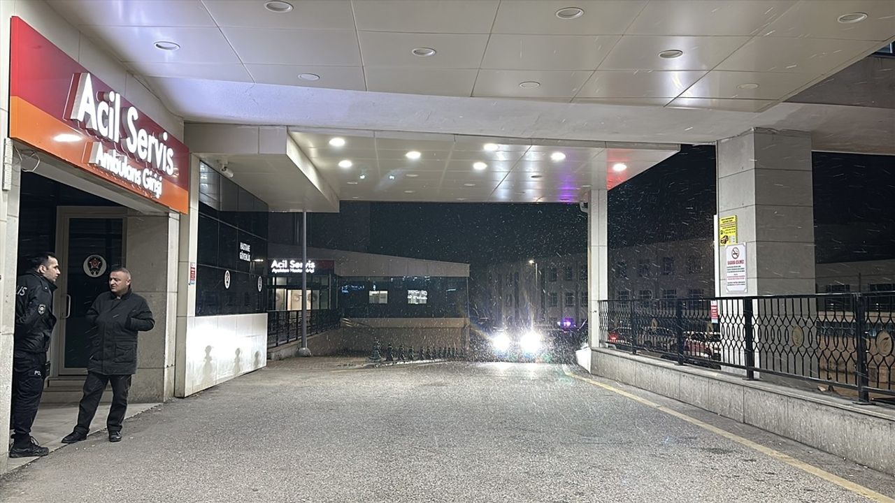 Düzce'de Uygulama Noktasındaki Polise Çarpan Sürücü Yakalandı