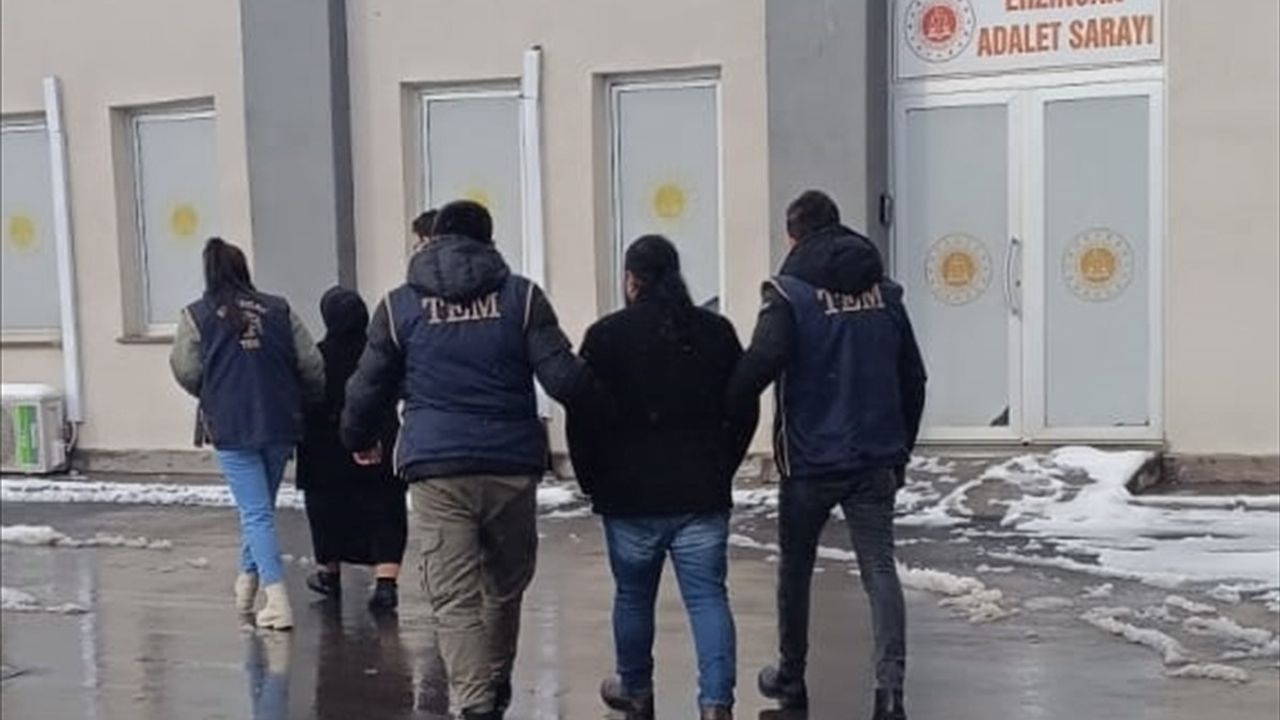 Erzincan'da Terör Örgütü Propagandası Yapan 4 Zanlı Yakalandı