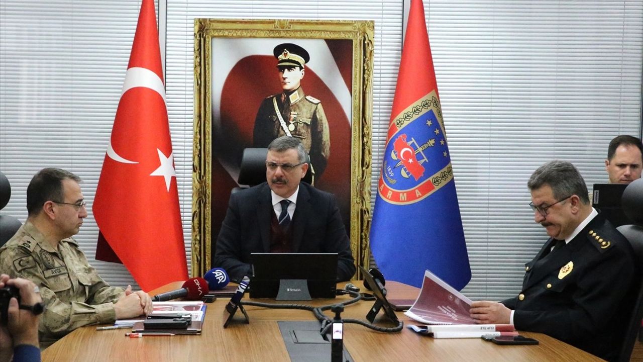 Erzurum'da Asayiş ve Güvenlik Değerlendirme Toplantısı Gerçekleştirildi