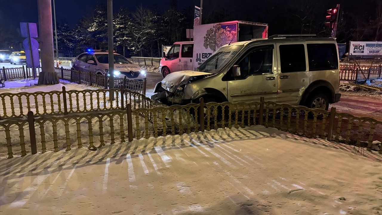 Erzurum'da Trafik Kazası: 7 Kişi Yaralandı