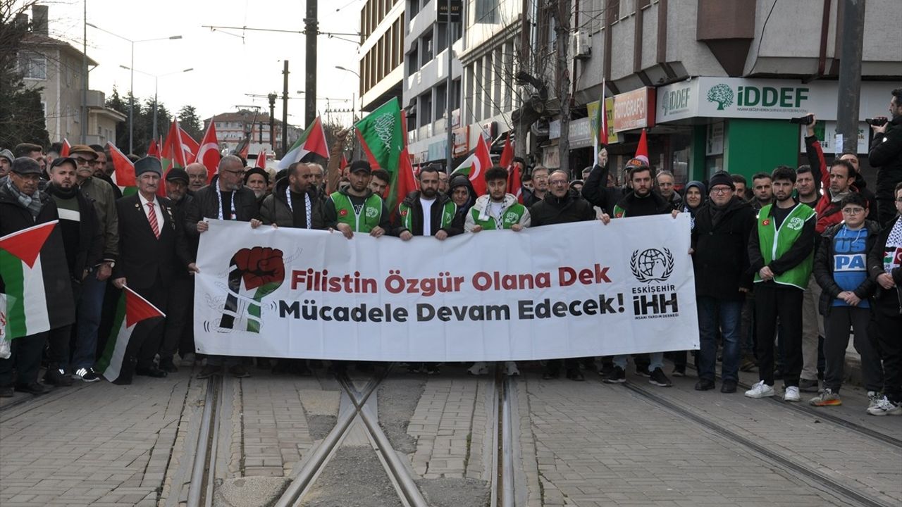 Eskişehir'de ABD Başkanı Trump'ın Gazze'ye Yönelik Sözlerine Protesto