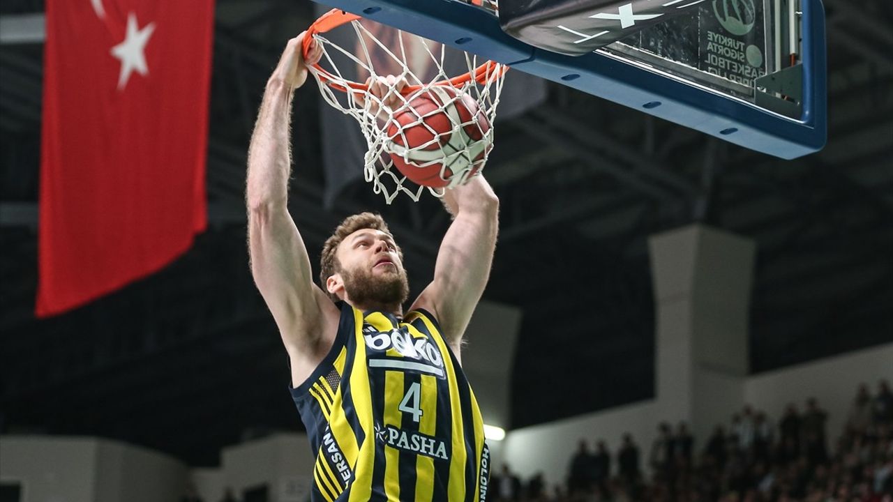 Fenerbahçe Beko, Bursaspor Yörsan'ı Uzatmada Mağlup Etti