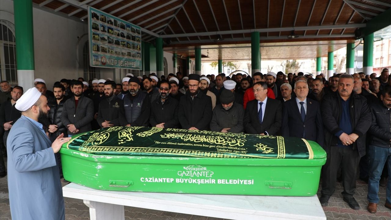 Gaziantep'te Yakıt Tankerinin Patlaması: 2 Ölü, 3 Yaralı