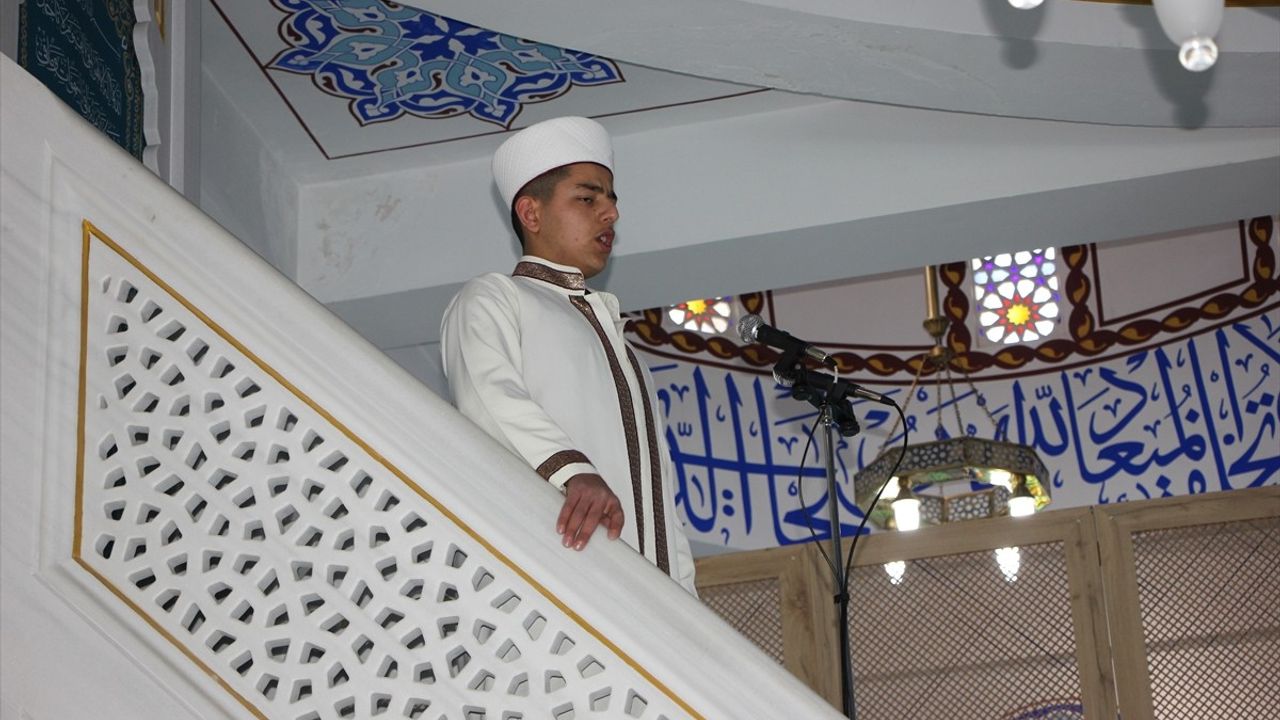 Genç Hatipler Hutbe Okuma Yarışması Bölge Finali Hakkari'de Gerçekleşti