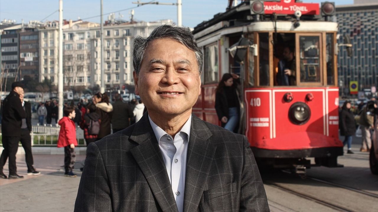 Güney Koreli Profesör Hee Soo Lee, Türkiye ile Gönül Elçiliği Yapıyor