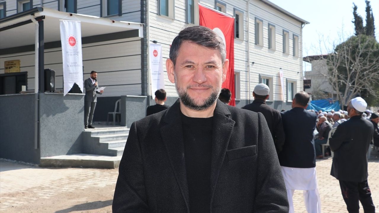 Hatay'da Yıkılan Camii Yeniden İbahete Açıldı