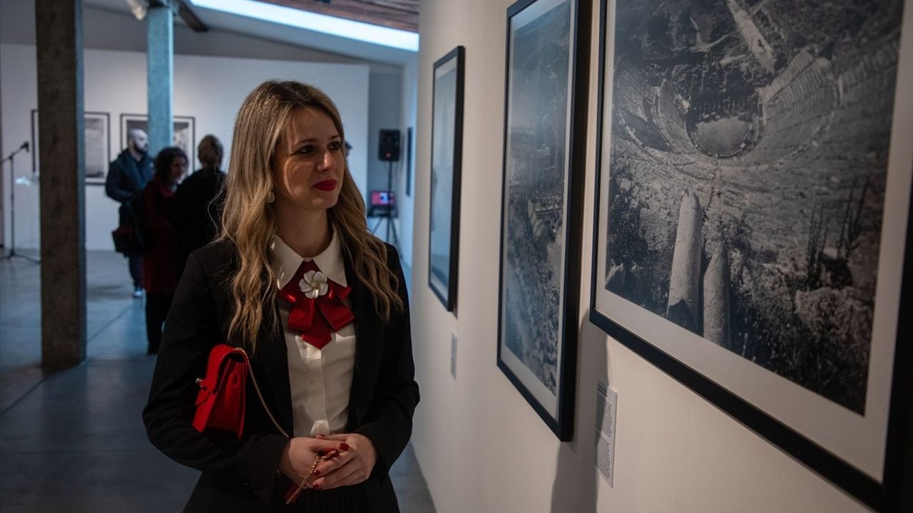 Hırvatistan'da Ara Güler'in Fotoğraflarından Oluşan Sergi Açıldı