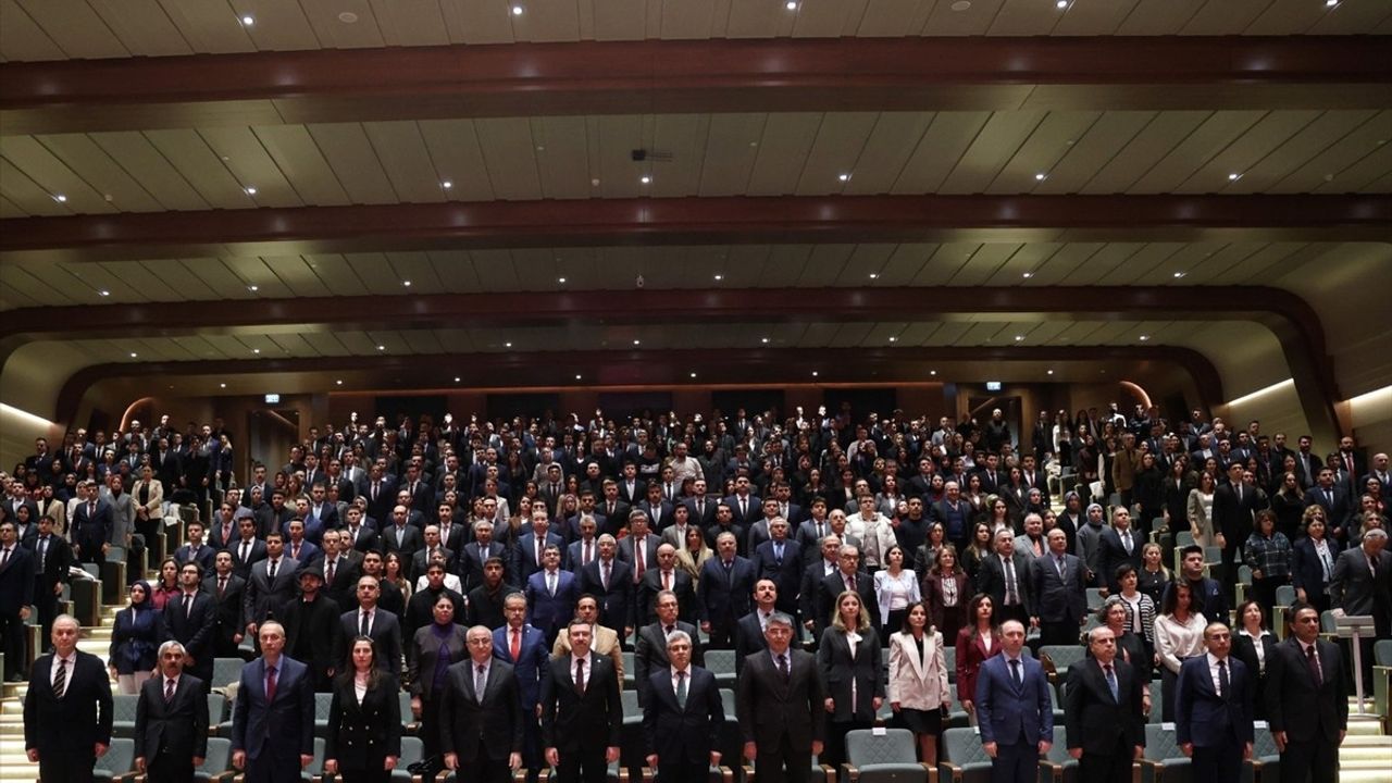Hukuk Perspektifinde Ekonomi Okuryazarlığı Konferansı Gerçekleştirildi