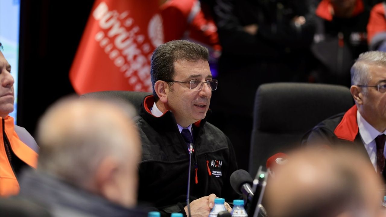 İBB Başkanı İmamoğlu Kar Yağışı Hakkında Uyarıda Bulundu