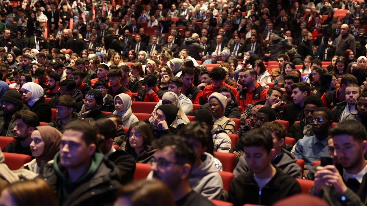 İç Anadolu Kariyer Fuarı 'İKAF'25' Konya'da Başladı