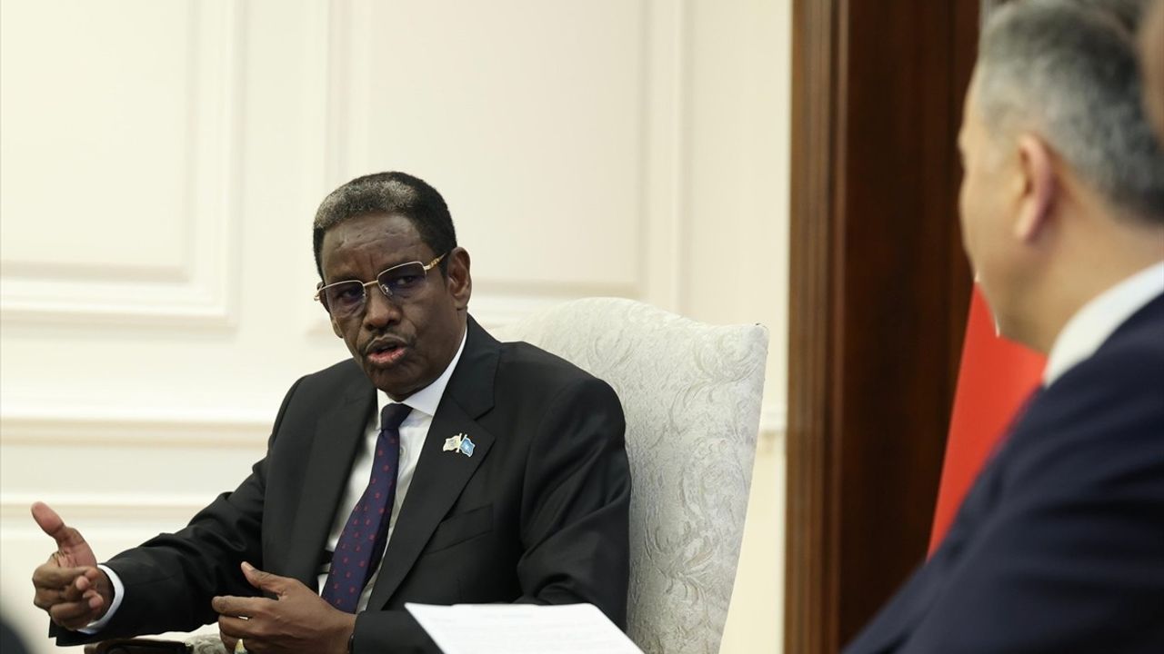 İçişleri Bakanı Ali Yerlikaya, Somali İç Güvenlik Bakanı İsmail ile İşbirliği Görüşmesi Yaptı
