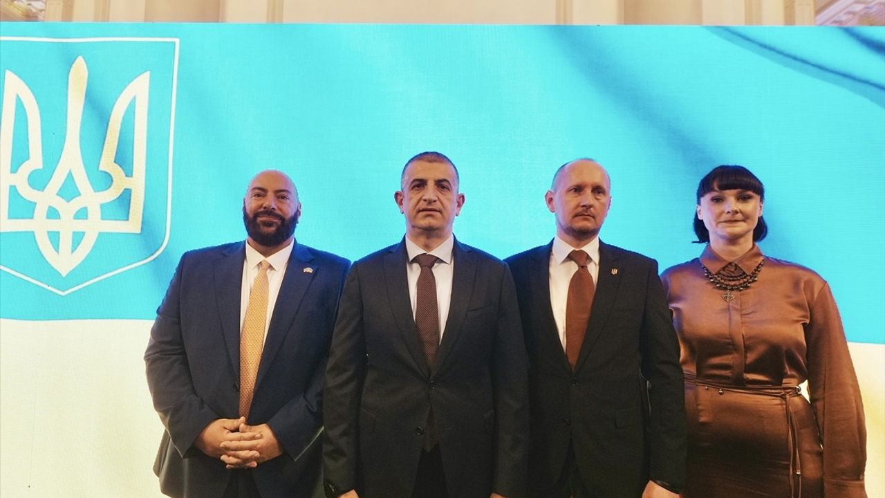 İngiltere ve Ukrayna'dan İstanbul'da Destek Etkinliği Düzenlendi