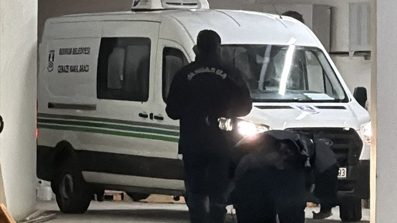 İş İnsanı Beyhan Benardete Bodrum'daki Evinde Ölü Bulundu