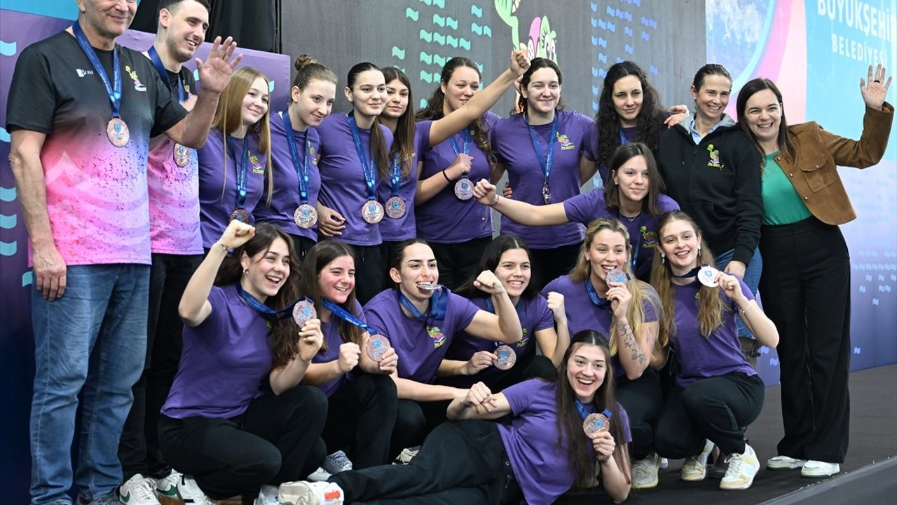 İzmir Büyükşehir Belediyespor, Kadınlar Challenger Kupası'nda Şampiyonluğunu İlan Etti