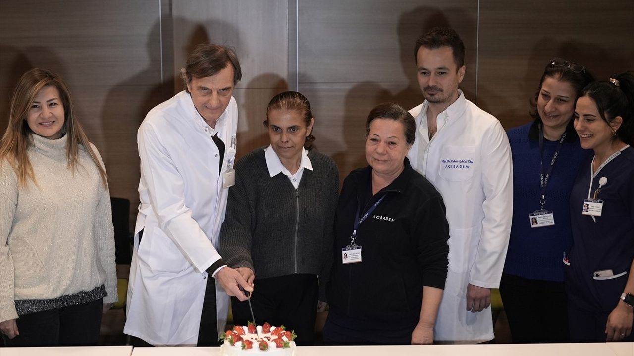 İzmir'de 11 Yılda 2 Böbrek Nakli Olan Fatma Peker'den Organ Bağışı Çağrısı