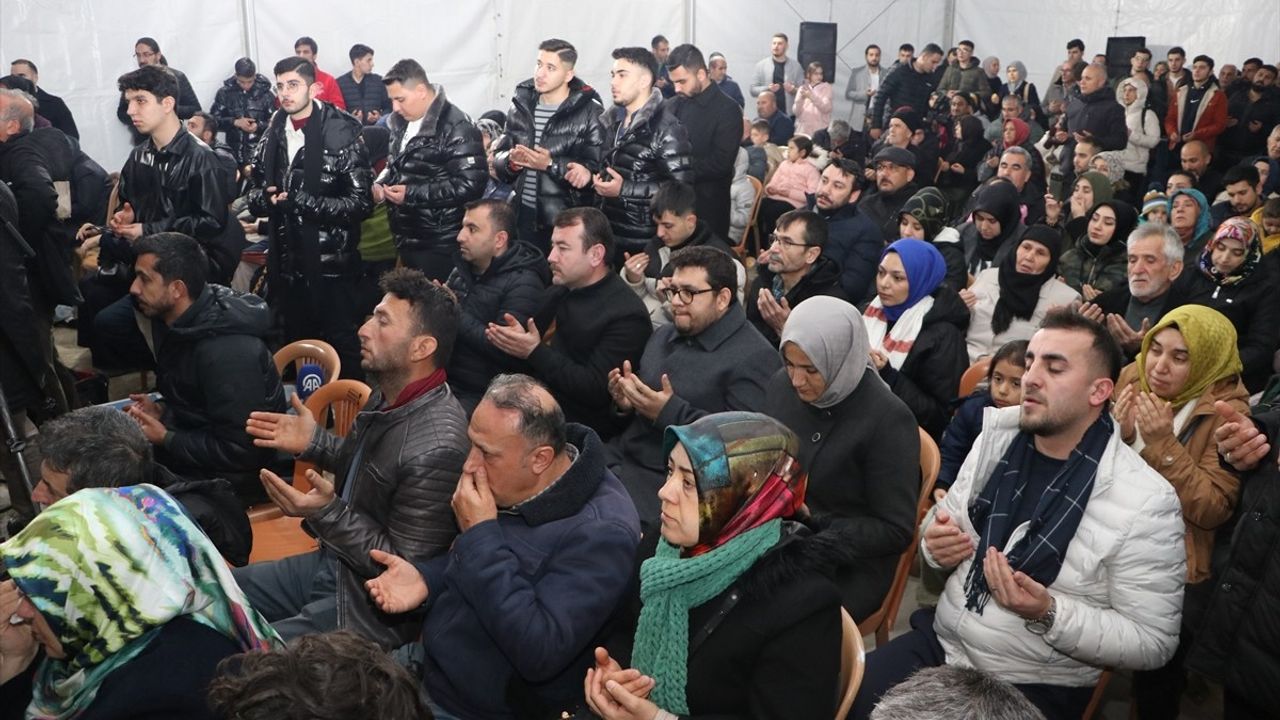 Kahramanmaraş'ta 6 Şubat Depremlerinde Hayatını Kaybedenler Anıldı