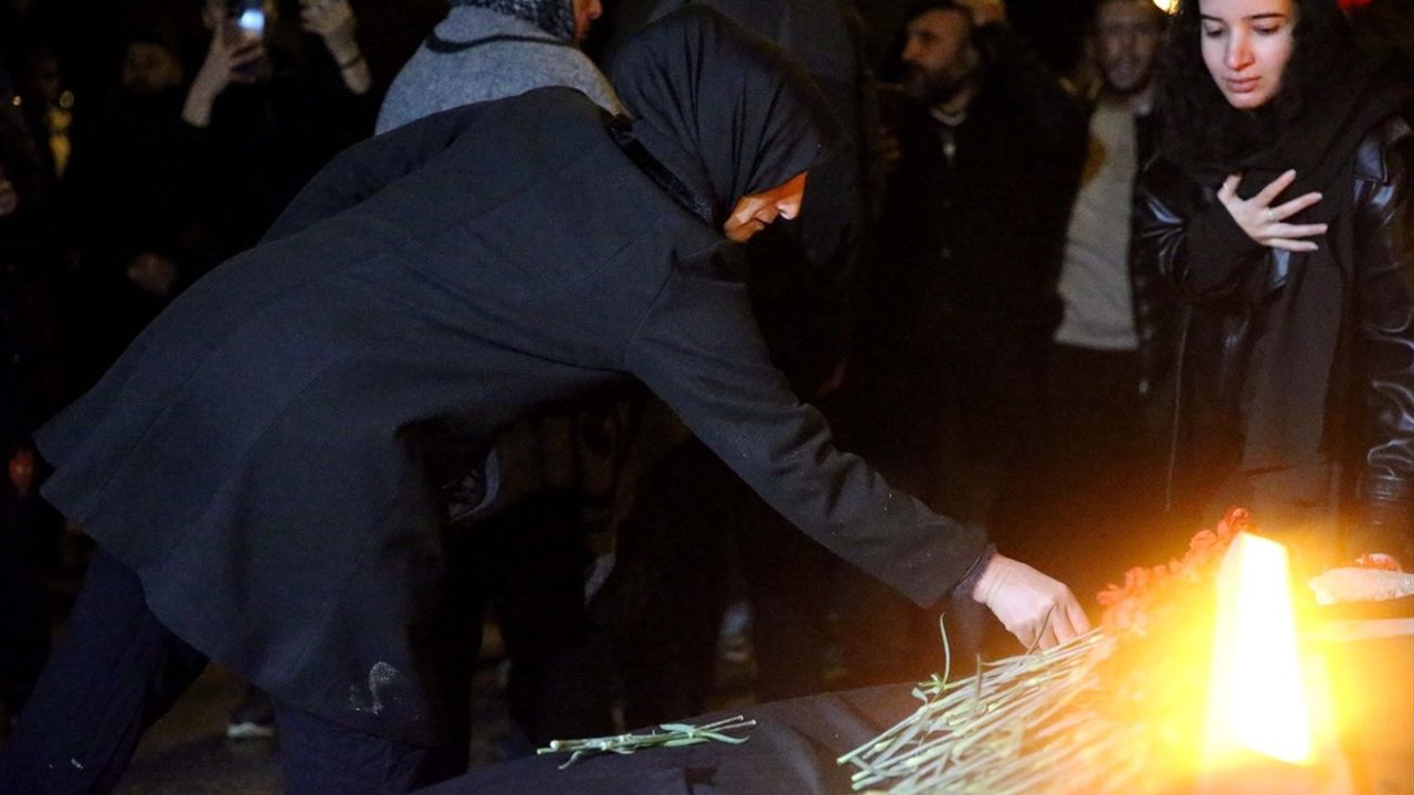 Kahramanmaraş'ta 6 Şubat Depremlerinde Hayatını Kaybedenler Anıldı