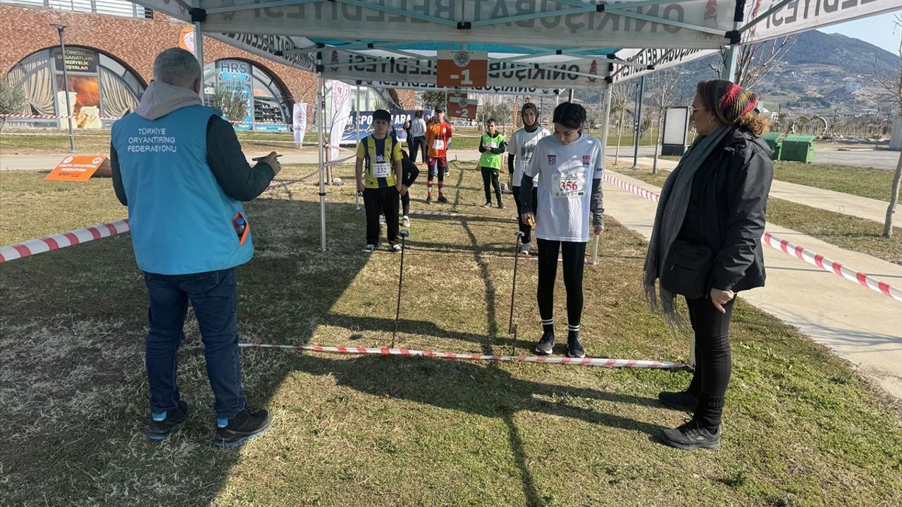 Kahramanmaraş’ta Deprem Şehitleri Anısına Oryantiring Yarışı Düzenlendi