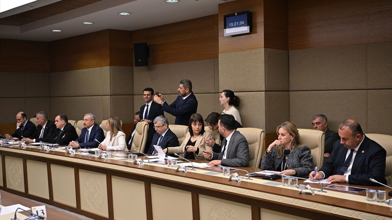 Kartalkaya'daki Otel Yangını İçin Araştırma Komisyonu İncelemelere Başlıyor