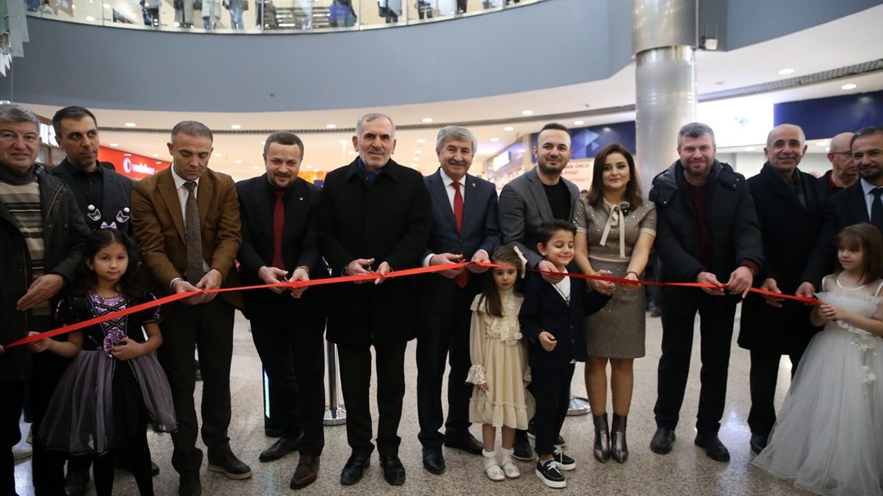 Kastamonu'da Renkli Bebek ve Çocuk Defilesi Düzenlendi