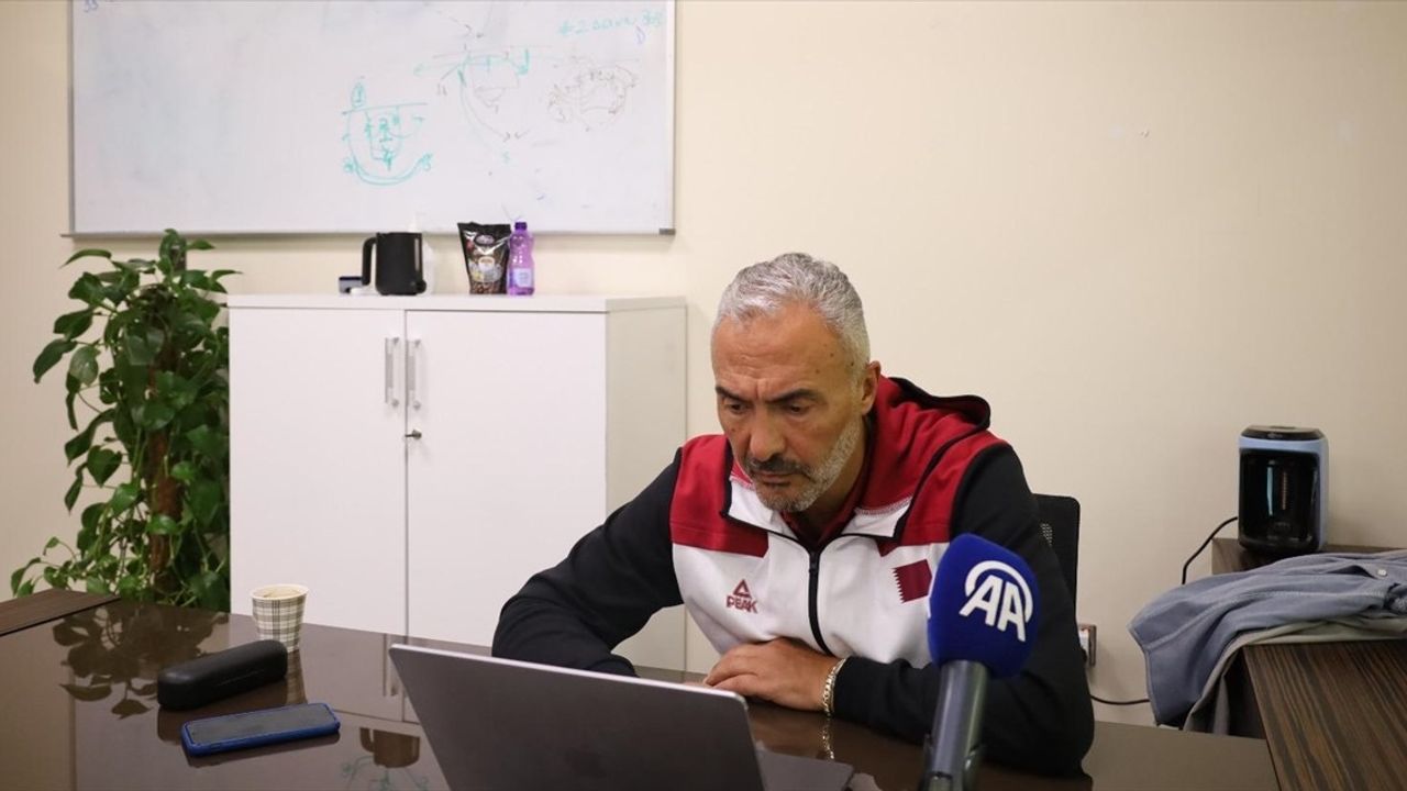Katar Milli Basketbol Takımı Başantrenörü Hakan Demir, Anadolu Ajansı'nın Oylamasına Katıldı