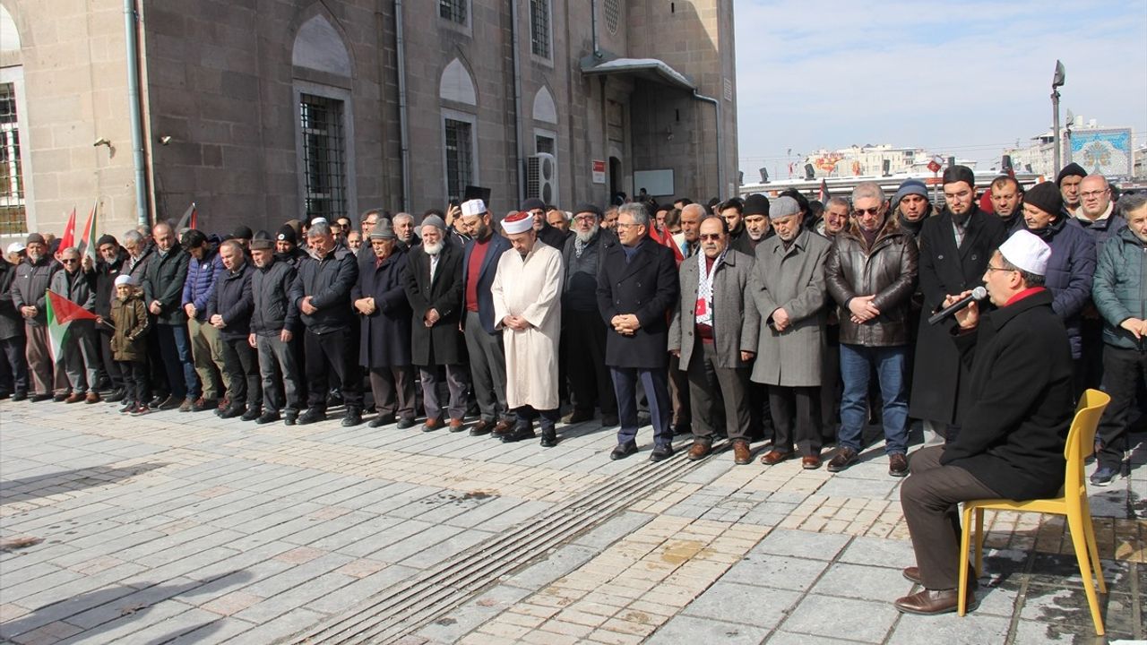 Kayseri'de Filistin'e Destek Açıklaması Yapıldı