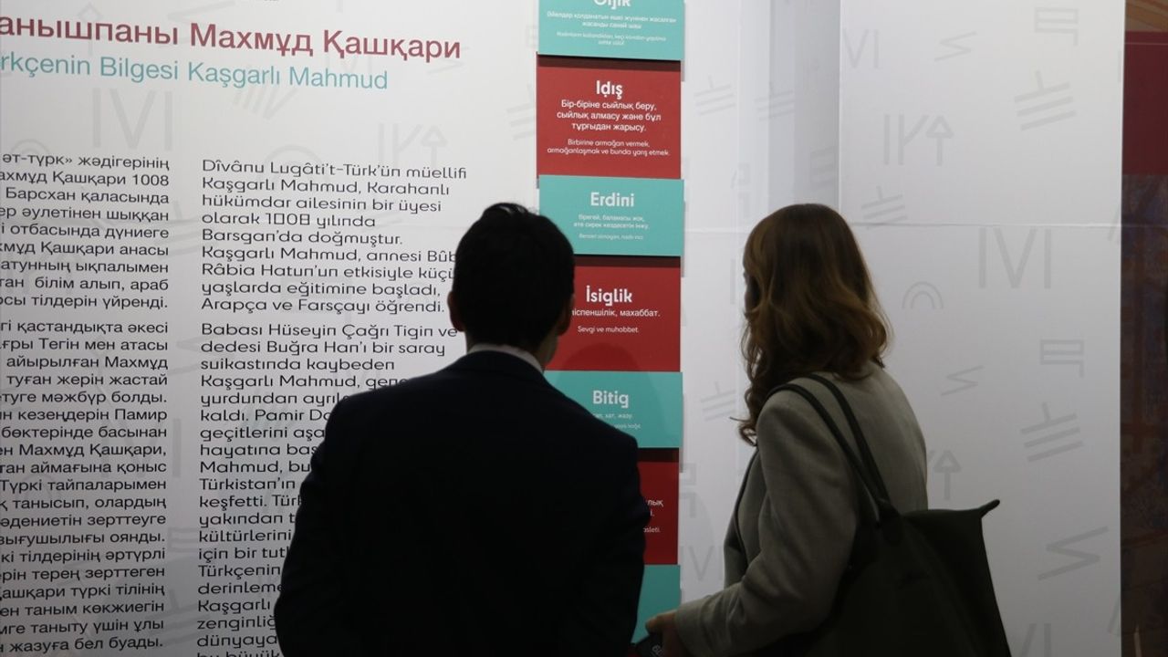 Kazakistan'da 'Divanu Lugati't-Türk' Sergisi Açıldı