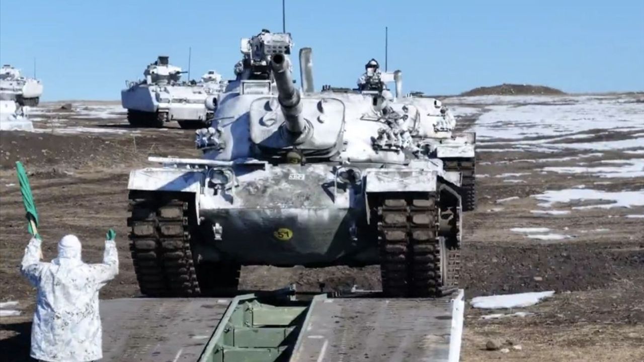 Kazakistan, Kış-2025 Tatbikatından Görüntüler Paylaştı