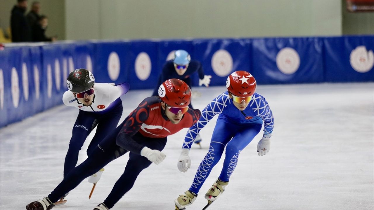 Kısa Kulvar Sürat Pateni Federasyon Kupası Kocaeli'de Başladı