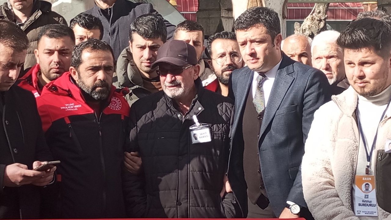 Konya’da Trafik Kazasında Şehit Olan Polis Memuru Onur Şirin Isparta’da Toprağa Verildi