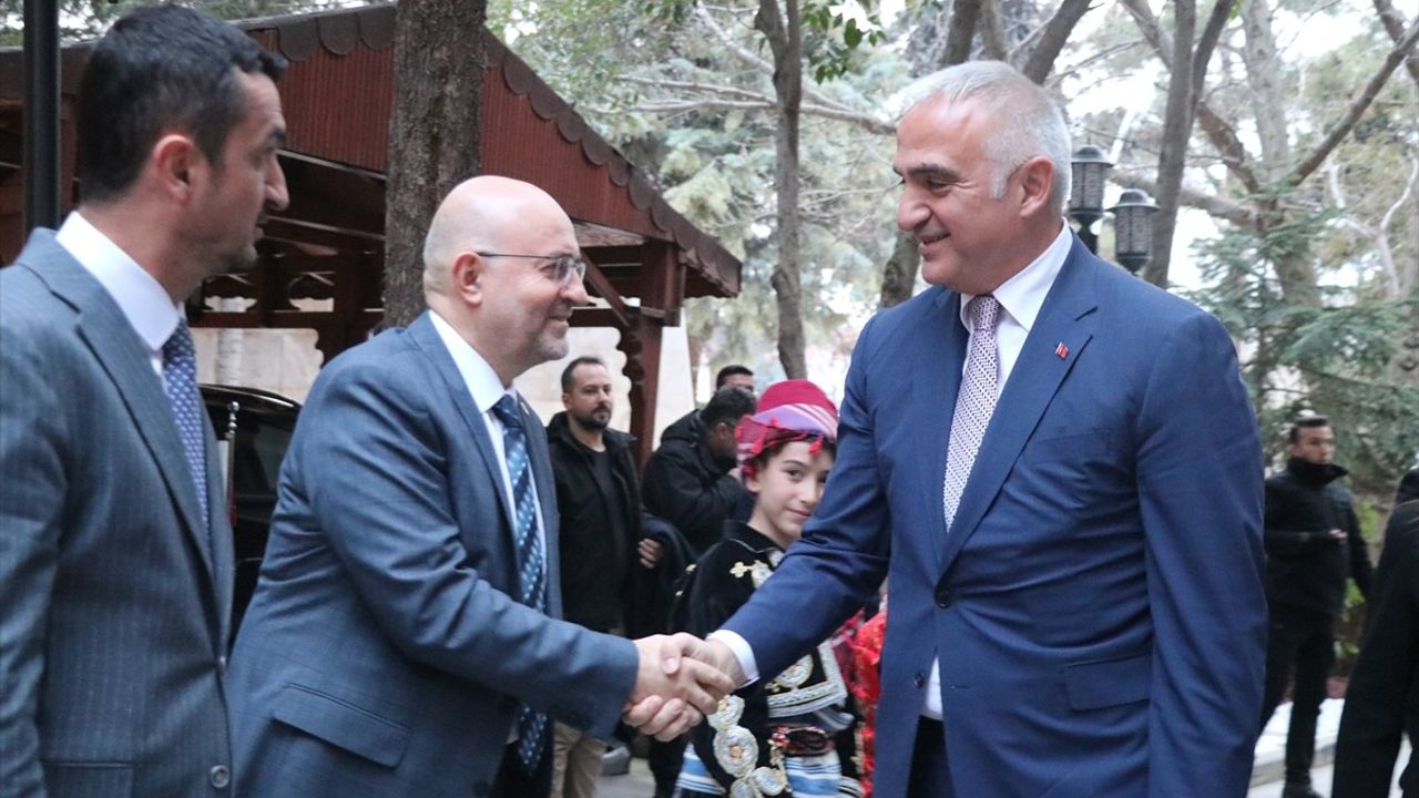 Kültür ve Turizm Bakanı Ersoy Burdur Valiliğini Ziyaret Etti