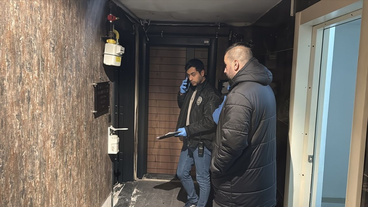 Kütahya'da Yangın Sonrası 7. Kattan Düşen Kadın Ağır Yaralandı