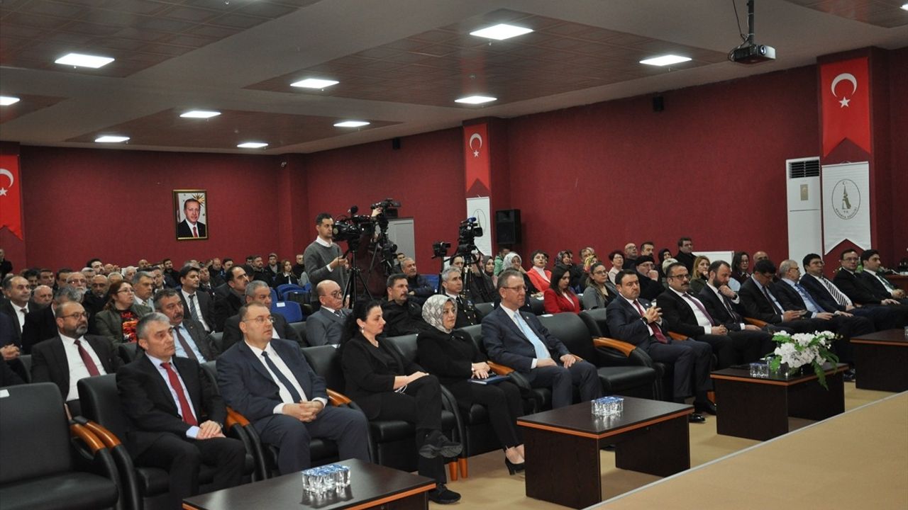 Kütahya'daki Tarihi Çarşı, Sokak Sağlıklaştırma Projesi ile Yeniden Hayat Bulacak