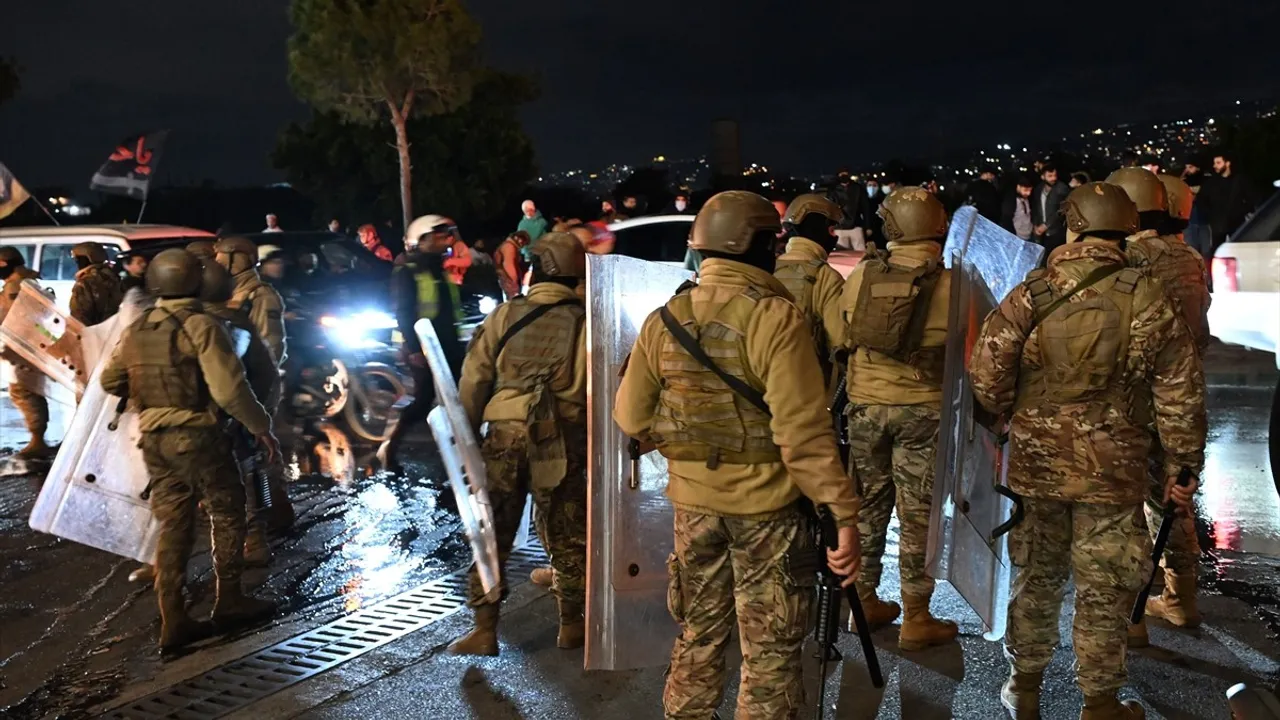 Lübnan, Tahran'dan gelen uçağa iniş izni vermedi