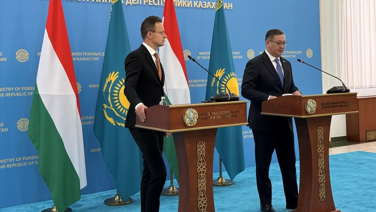 Macaristan ve Kazakistan, Rusya-Ukrayna Savaşı'nın Sona Ermesini Destekliyor