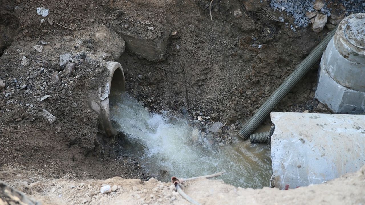 Malatya'da İnşaat Alanlarından Çıkan Yer Altı Suları Sulamada Kullanılacak