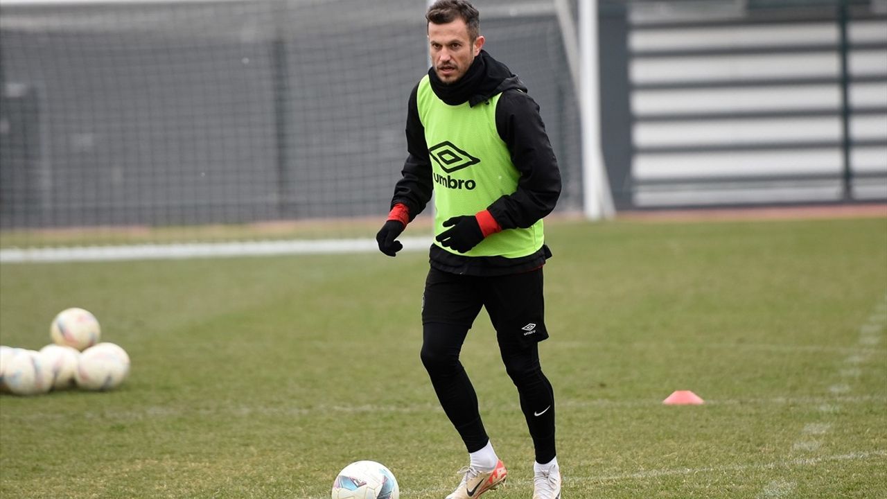 Manisa FK, Gençlerbirliği Maçı Hazırlıklarını Devam Ettiriyor