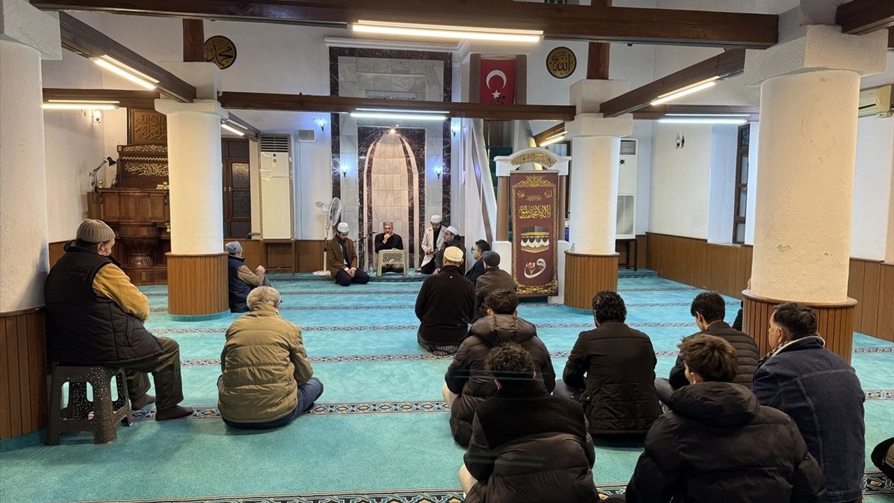 Marmaris'te Ferdi Tayfur'un Vefatının 40. Günü Anısına Mevlit Okutuldu