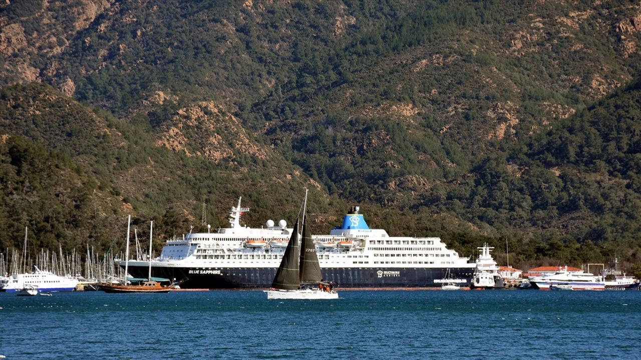 Marmaris'te MIYC Trio Cup Yat Yarışları'nın İlk Ayağı Gerçekleşti