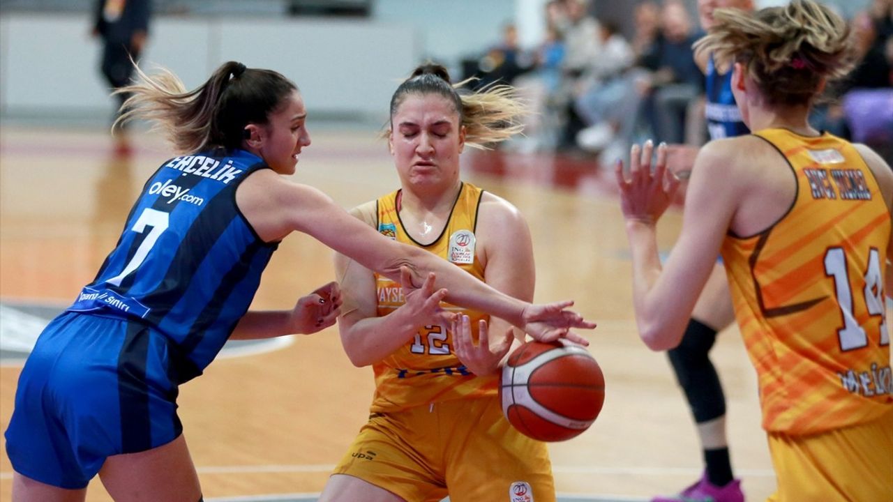 Melikgazi Kayseri Basketbol, Bodrum Basketbol'u 93-43 Yenerek Farklı Bir Galibiyet Aldı